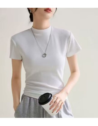 Crew neck short-sleeved