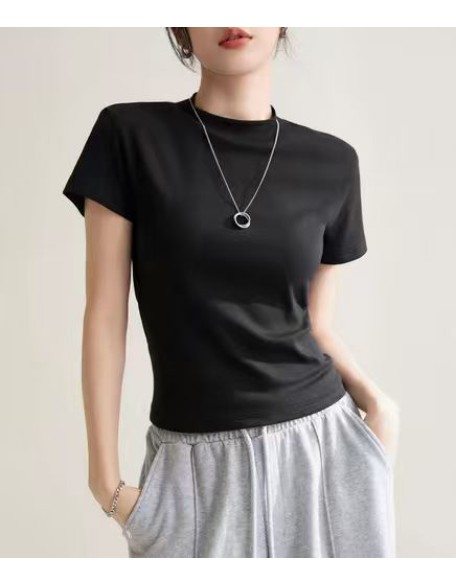 Crew neck short-sleeved