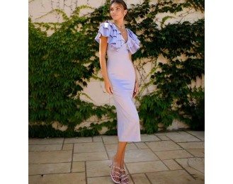 Waist-cinching dress